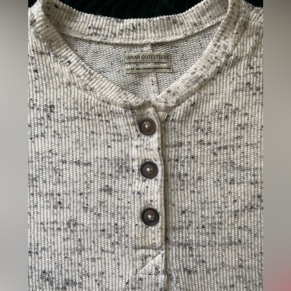 Urban Outfitters Med. tunic white & grey sweater - Picture 4 of 4